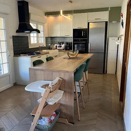 펜션 4-bedroom House Le Mans Pruille-le-Chetif